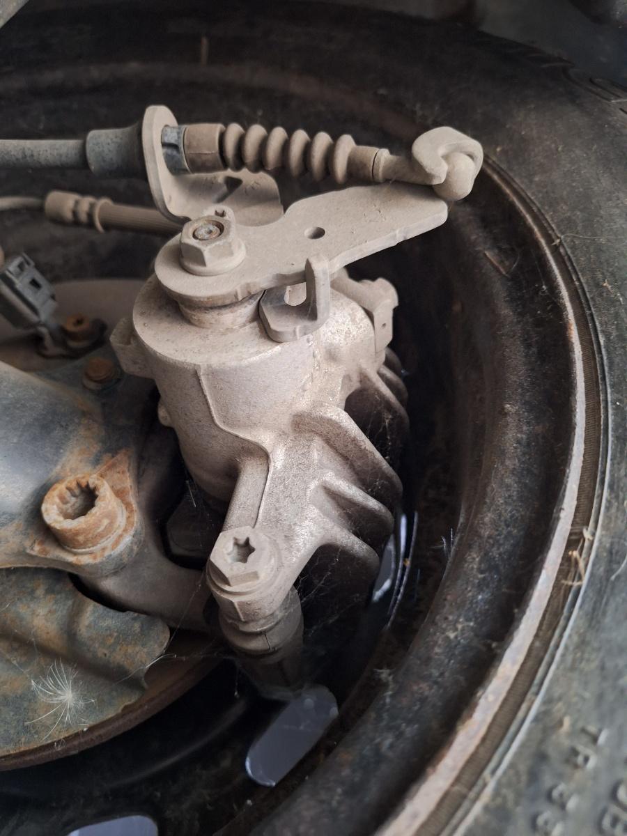 Etrier frana spate dreapta SKODA KAMIQ [ 2018 -> ] 1.5 TSI ACT EVO DPCA