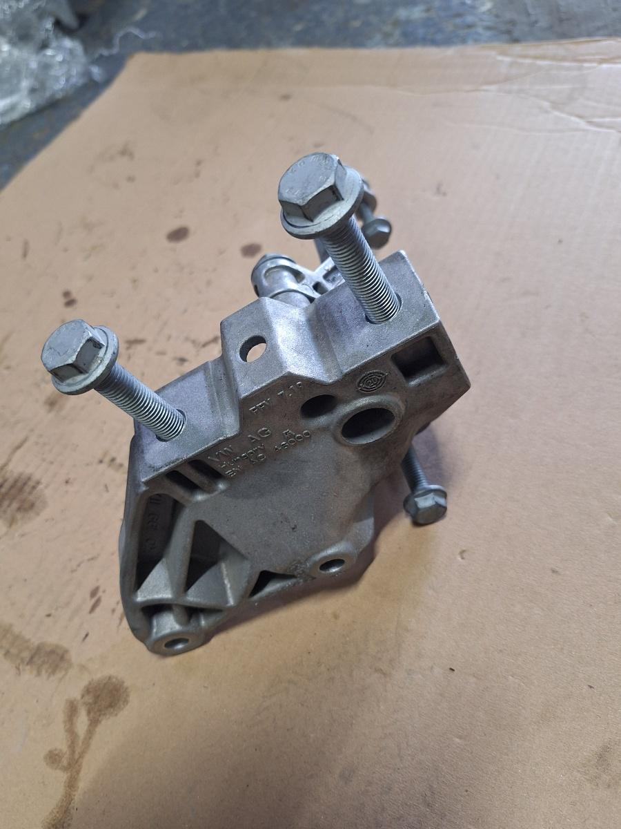 Suport tampon cutie de viteze SKODA KAMIQ 2022 1.5 TSI ACT EVO DPCA 110KW|148HP 2022