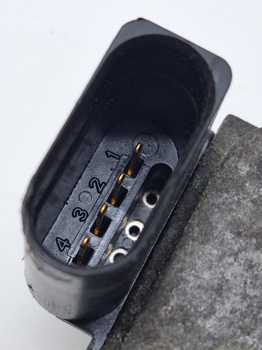 Clapeta de acceleratie electrica AUDI A8 II 4E2, 4E8 2002 - 2010 3.0 TDI quattro ASB 4E0145950H