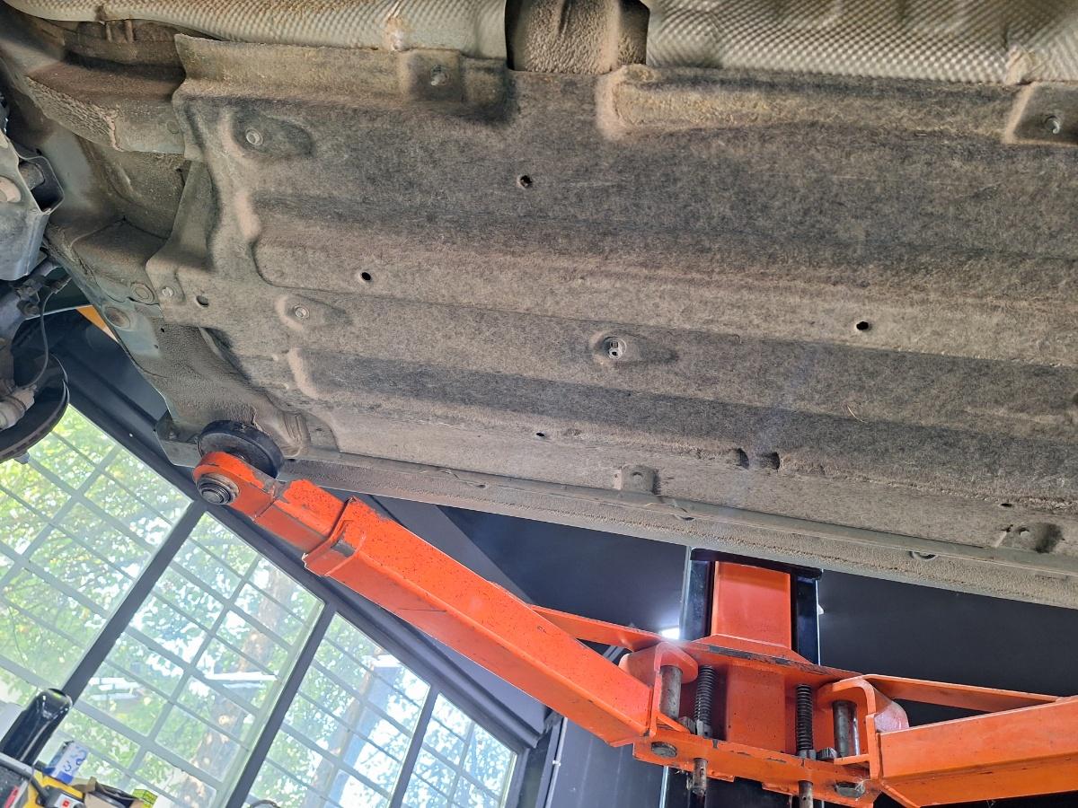 Protectie sub caroserie/scut dreapta HYUNDAI i20 [ 2020 -> ]