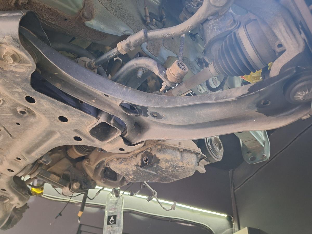 Braț suspensie fata dreapta HYUNDAI i20 2024 1.2 MPi G4LF 62KW|84HP 2024