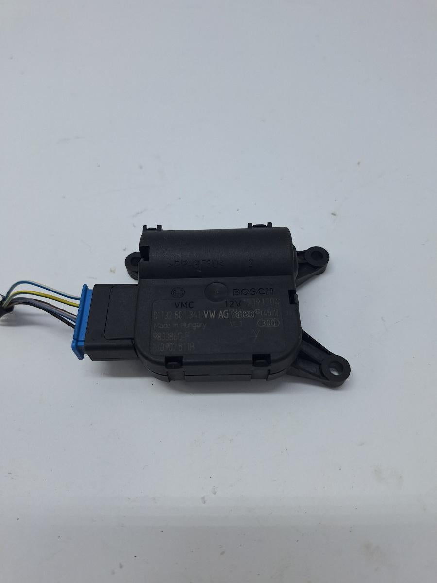 Actuator/motoras clapeta aer AC VOLKSWAGEN PASSAT 362 2010 - 2014 2.0 TDI CFFB 1K0907511B