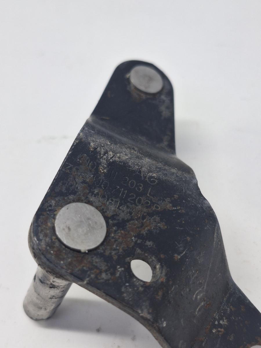 Suport timonerie schimbator de viteze VOLKSWAGEN GOLF IV Variant 1J5 1999 - 2006 1.9 TDI ATD, AXR 1J0711203L