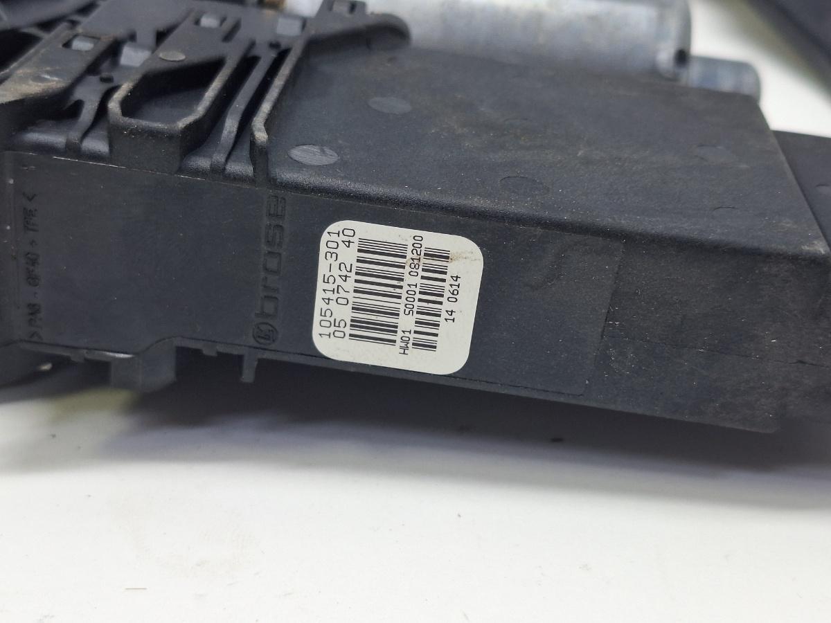 Macara geam dreapta fata VOLKSWAGEN PASSAT 3B3 2000 - 2005 1.9 TDI AVF, AWX 3B4837756D