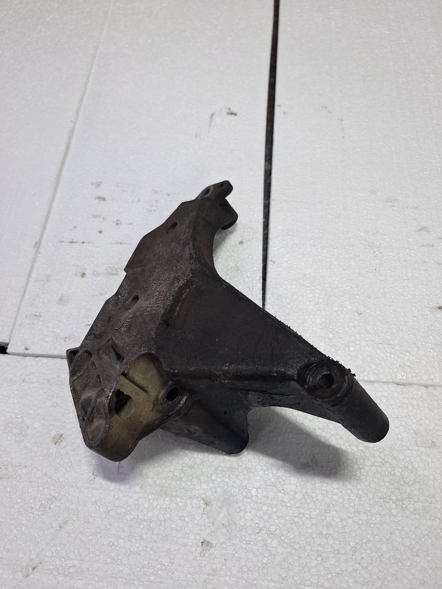 Suport motor la distributie VOLKSWAGEN TIGUAN 5N_ 2007 -> 2.0 TDI CBAB, CFFB 03L199207