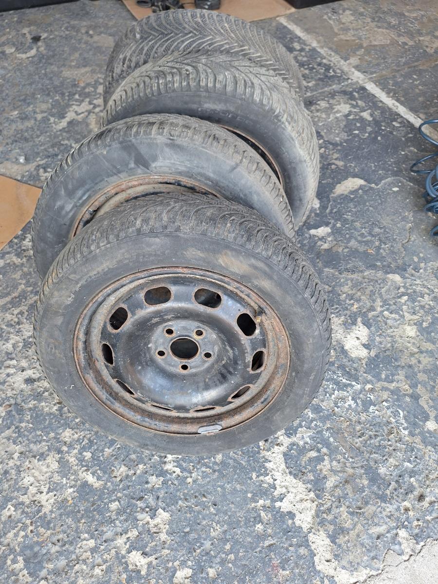 Jante din otel R15 SKODA KAMIQ 2018 - 2026 6Jx15H2 ET 38 1J0601027H