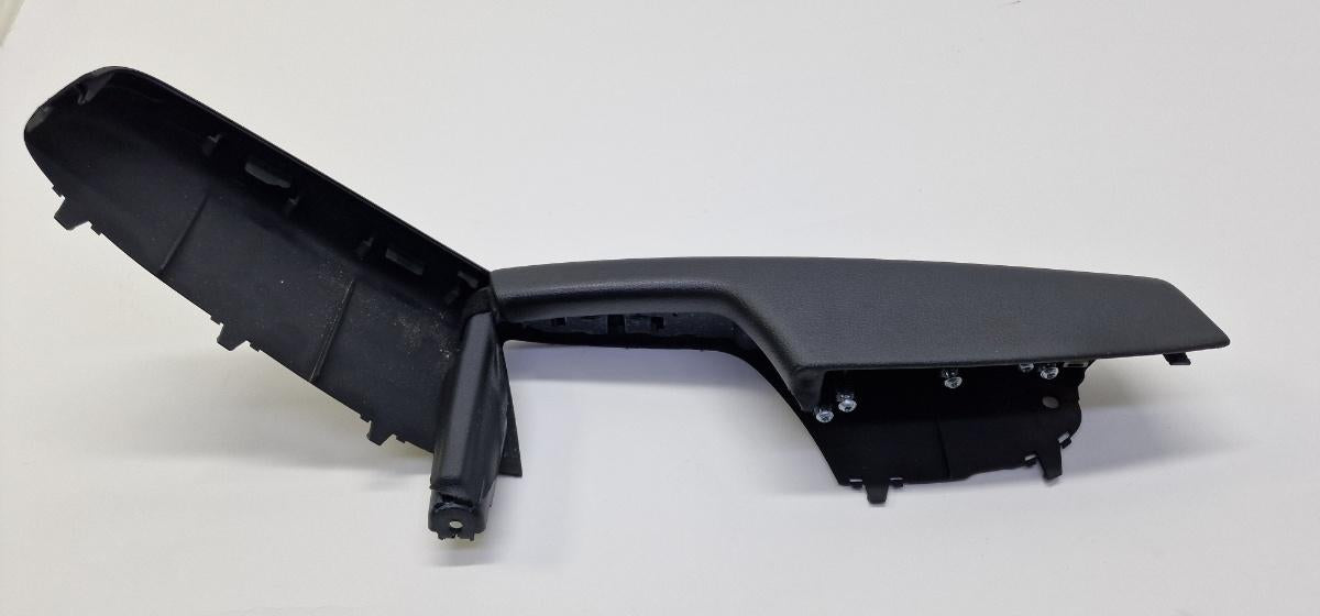 Maner interior portiera fata AUDI A4 IV Avant 8K5, B8 2007 - 2015 2.0 TDI CAGA, CJCA, CMEA, CMFA 8K1867585A