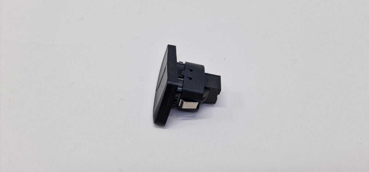 Buton blocare portiere AUDI A4 IV Avant 8K5, B8 2007 - 2015 2.0 TDI CJCD, CMFB, CSUA 8K1962107A