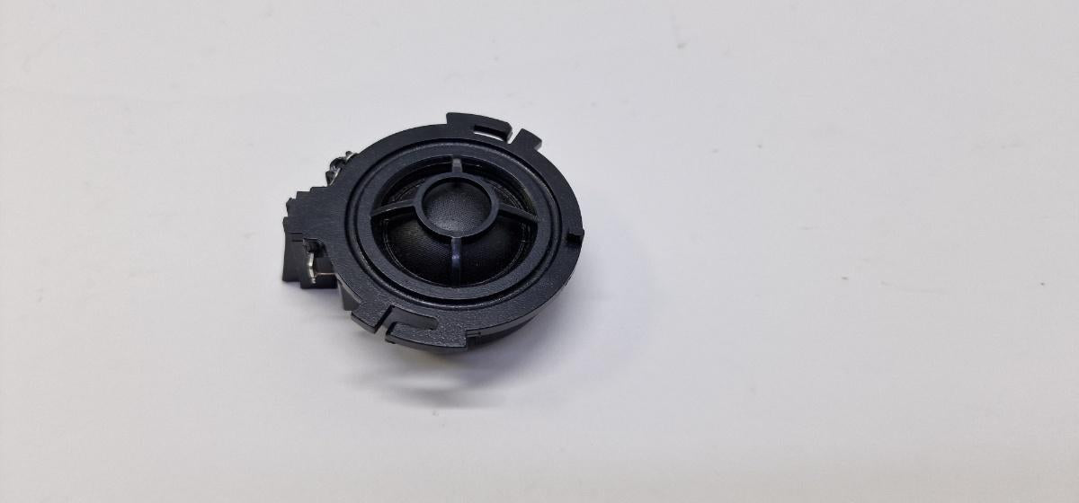 Difuzor de inalta frecventa portiera fata AUDI A4 IV Avant 8K5, B8 2007 - 2015 2.0 TDI CAGA, CJCA, CMEA, CMFA 8R0035399A