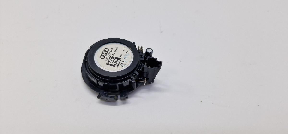 Difuzor de inalta frecventa portiera fata AUDI A4 IV Avant 8K5, B8 2007 - 2015 2.0 TDI CAGA, CJCA, CMEA, CMFA 8R0035399A