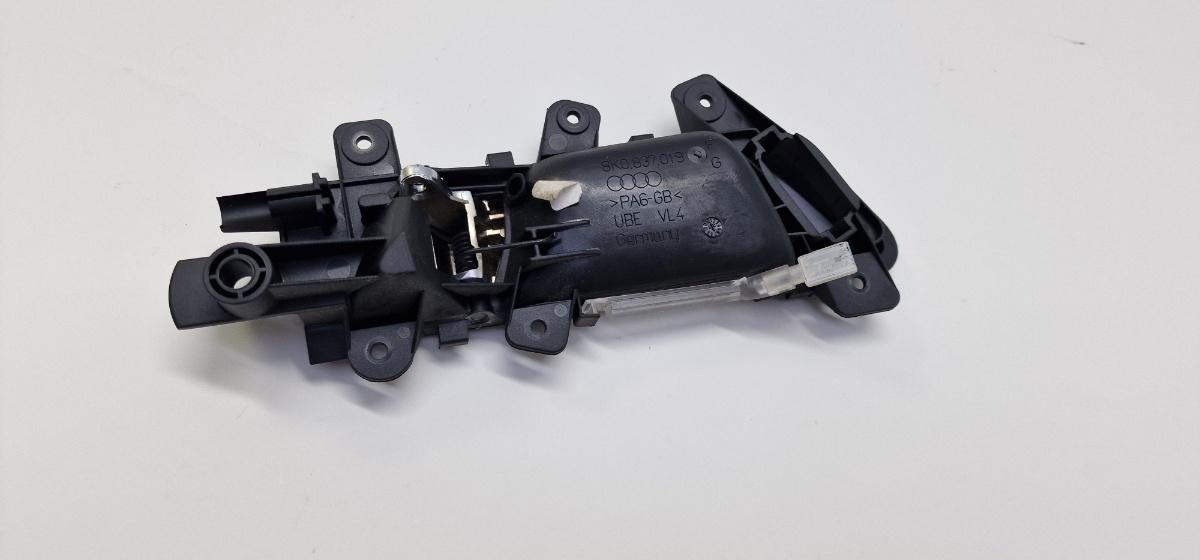 Maner interior portiera fata AUDI A4 IV Avant 8K5, B8 2007 - 2015 2.0 TDI CAGA, CJCA, CMEA, CMFA 8K0837019G