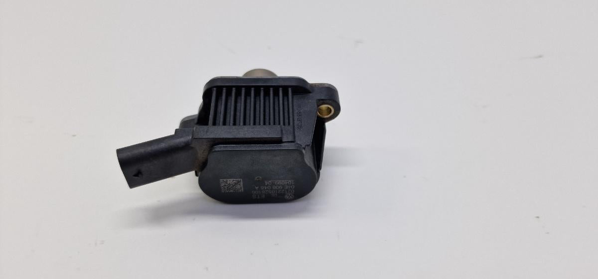 Senzor de pozitie ax cu came SKODA KAMIQ [ 2018 -> ] 1.5 TSI ACT EVO DPCA 04E906048A