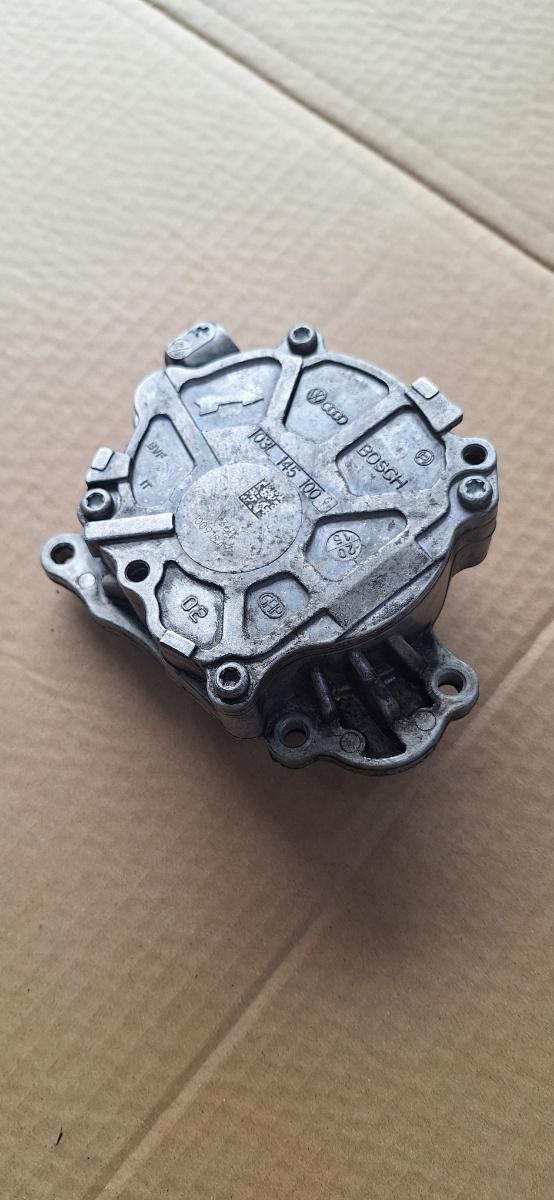 Pompa de vacuum SKODA SUPERB III Estate 3T5 2009 - 2015 2.0 TDI CBBB, CFGB 03L145100G