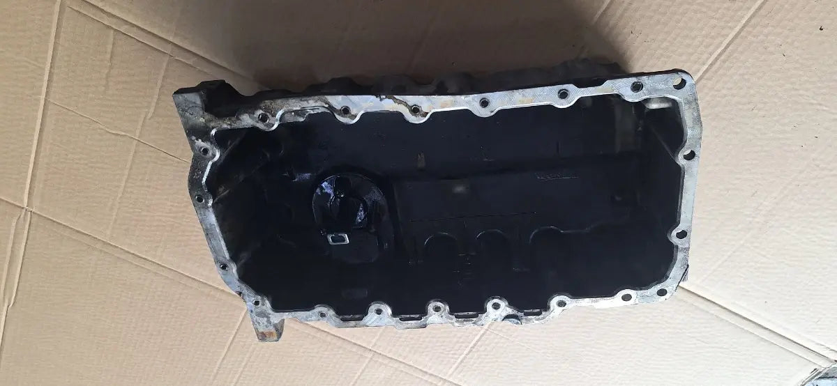 Baie de ulei SKODA SUPERB III Estate 3T5 2009 - 2015 2.0 TDI CBBB, CFGB 03G103603