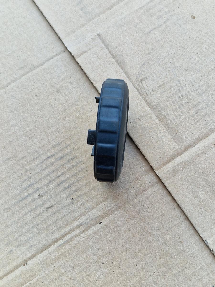 Rotita reglaj scaun VOLKSWAGEN PASSAT 365 2010 - 2014 2.0 TDi BlueMotion CFFB 8K0881671KH