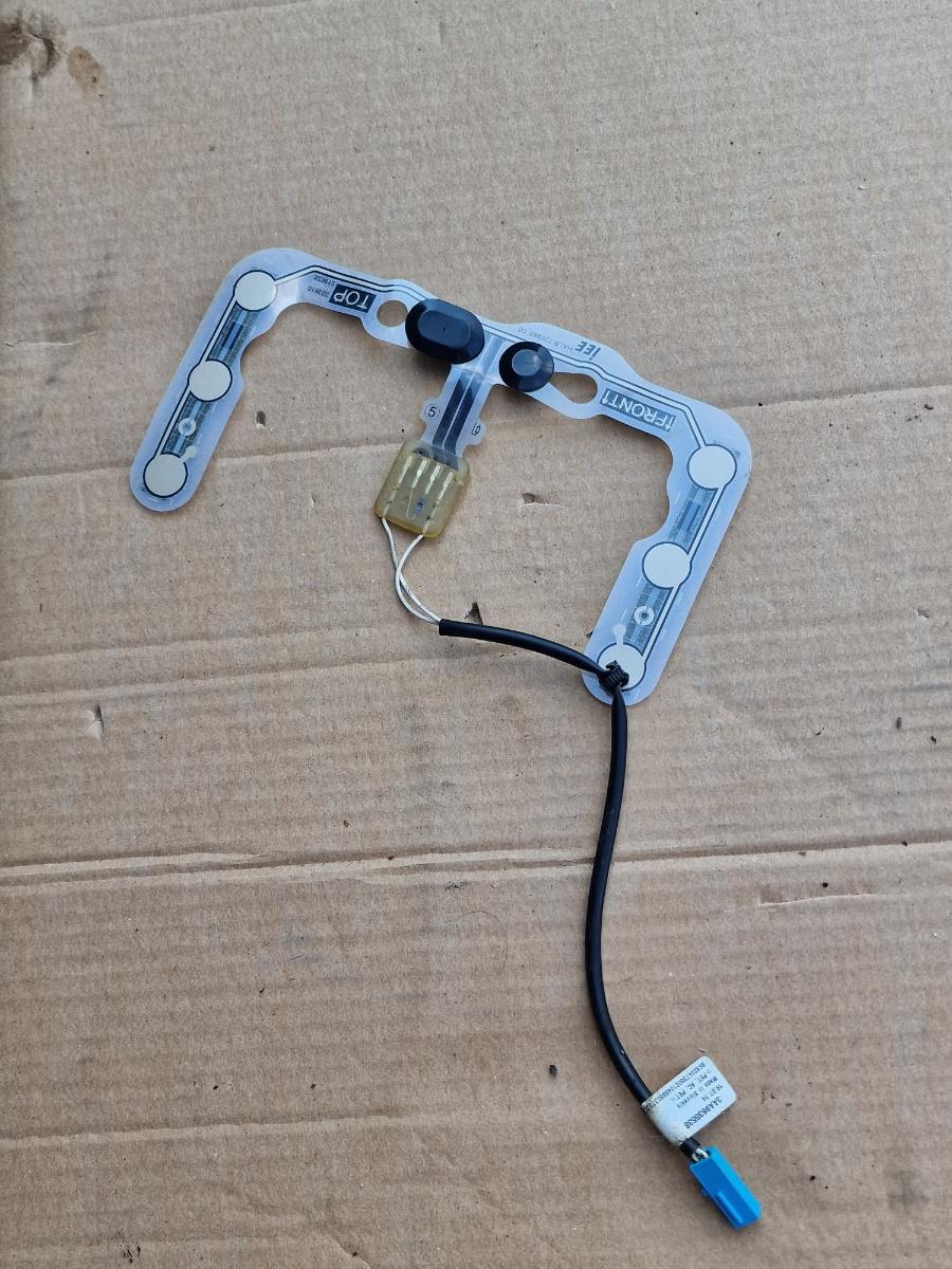 Senzor de ocupare scaun VOLKSWAGEN PASSAT 365 2010 - 2014 2.0 TDi BlueMotion CFFB 3AA963553B