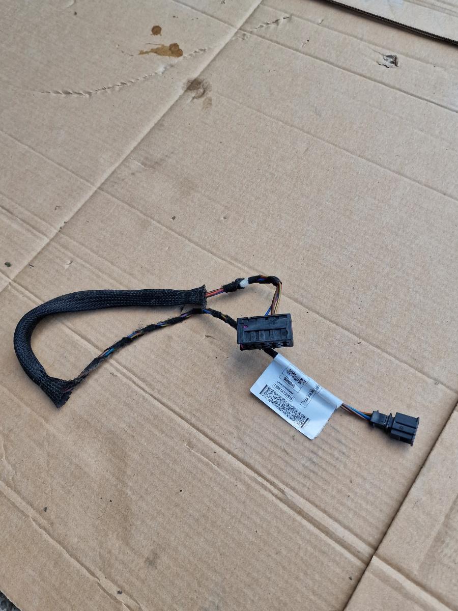 Cablaj scaun dreapta fata VOLKSWAGEN PASSAT 365 2010 - 2014 2.0 TDi BlueMotion CFFB 3AA971366E