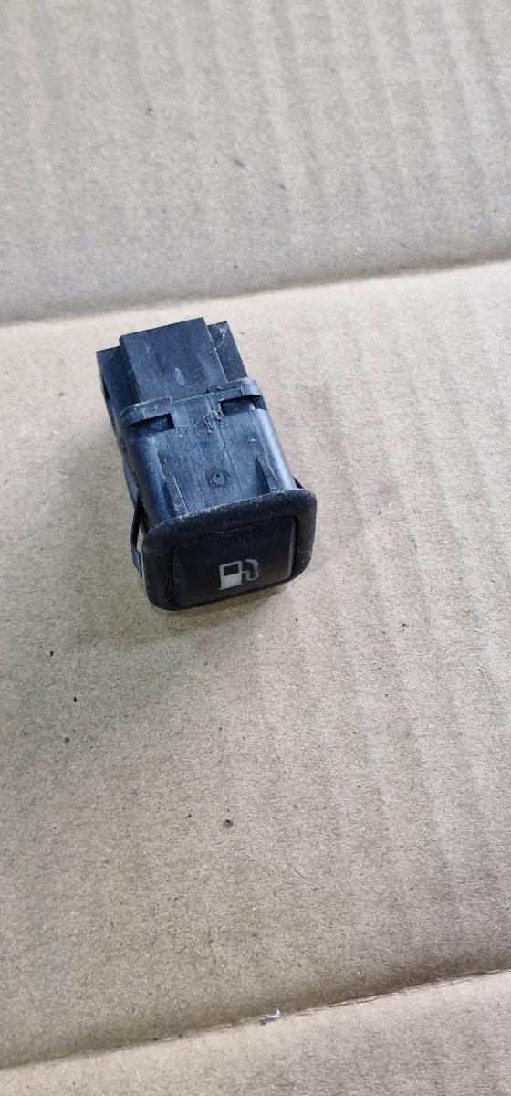 Buton deschidere usita rezervor VOLKSWAGEN GOLF IV Variant 1J5 1999 - 2006 1.9 TDI ATD, AXR 3B0959833A
