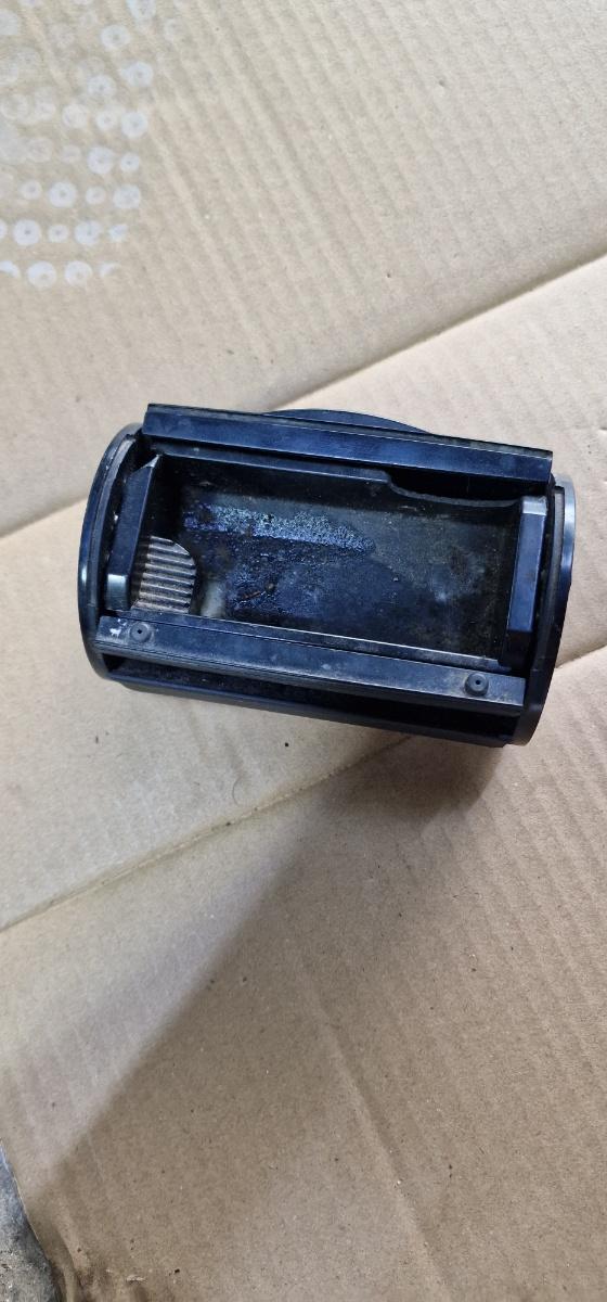 Scrumiera (spate) VOLKSWAGEN GOLF IV Variant 1J5 1999 - 2006 1.9 TDI ATD, AXR 1J0857962H