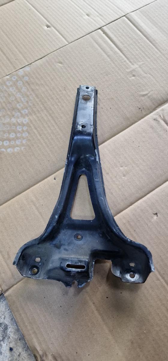 Intaritura broasca capota motor VOLKSWAGEN GOLF IV Variant 1J5 1999 - 2006 1.9 TDI ATD, AXR 1J0805569B