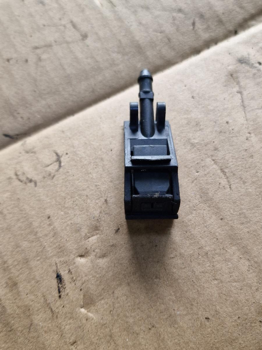 Duze spalator parbriz VOLKSWAGEN GOLF IV Variant 1J5 1999 - 2006 1.9 TDI ATD, AXR 6E0955985A