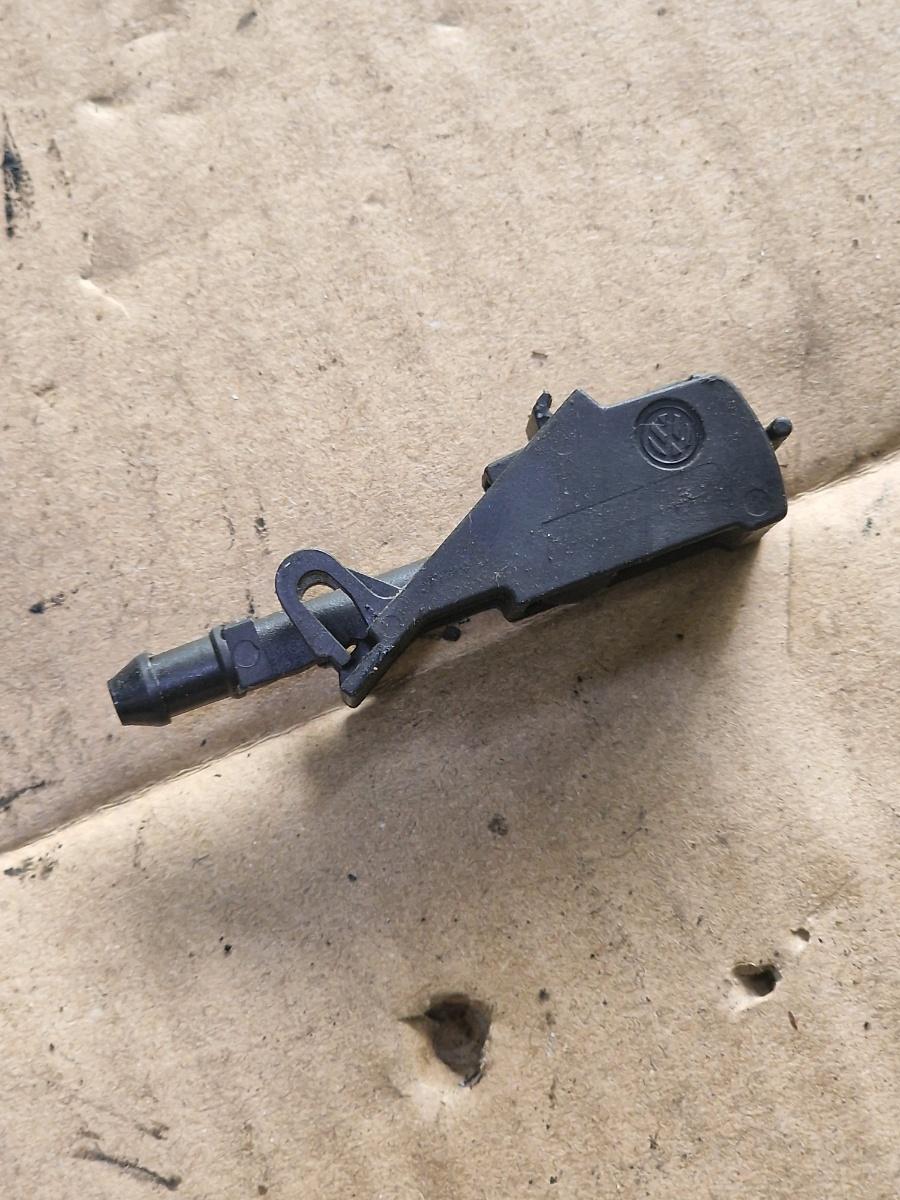 Duze spalator parbriz VOLKSWAGEN GOLF IV Variant 1J5 1999 - 2006 1.9 TDI ATD, AXR 6E0955985A