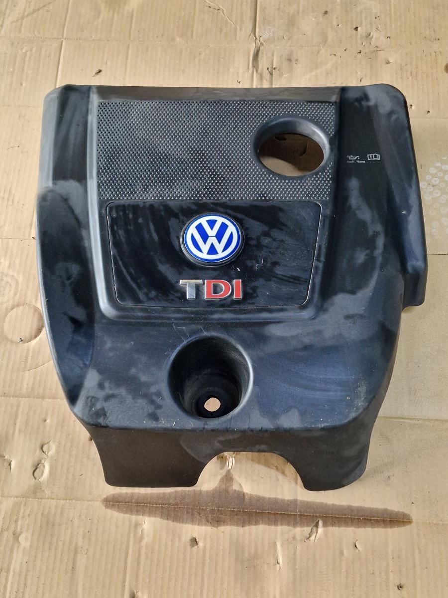 Capac motor (ornament) VOLKSWAGEN GOLF IV Variant 1J5 1999 - 2006 1.9 TDI ATD, AXR 038103925AJ