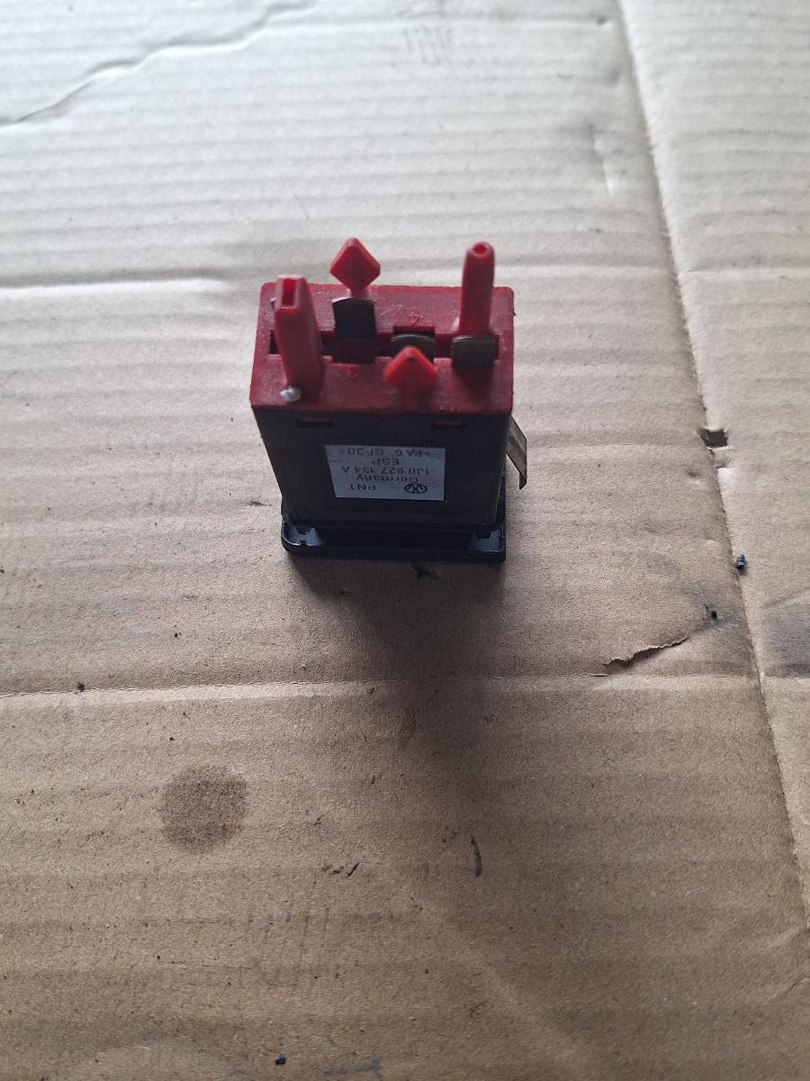 Comutator lumini de avarie VOLKSWAGEN GOLF IV Variant 1J5 1999 - 2006 1.9 TDI ATD, AXR 1J0927134A
