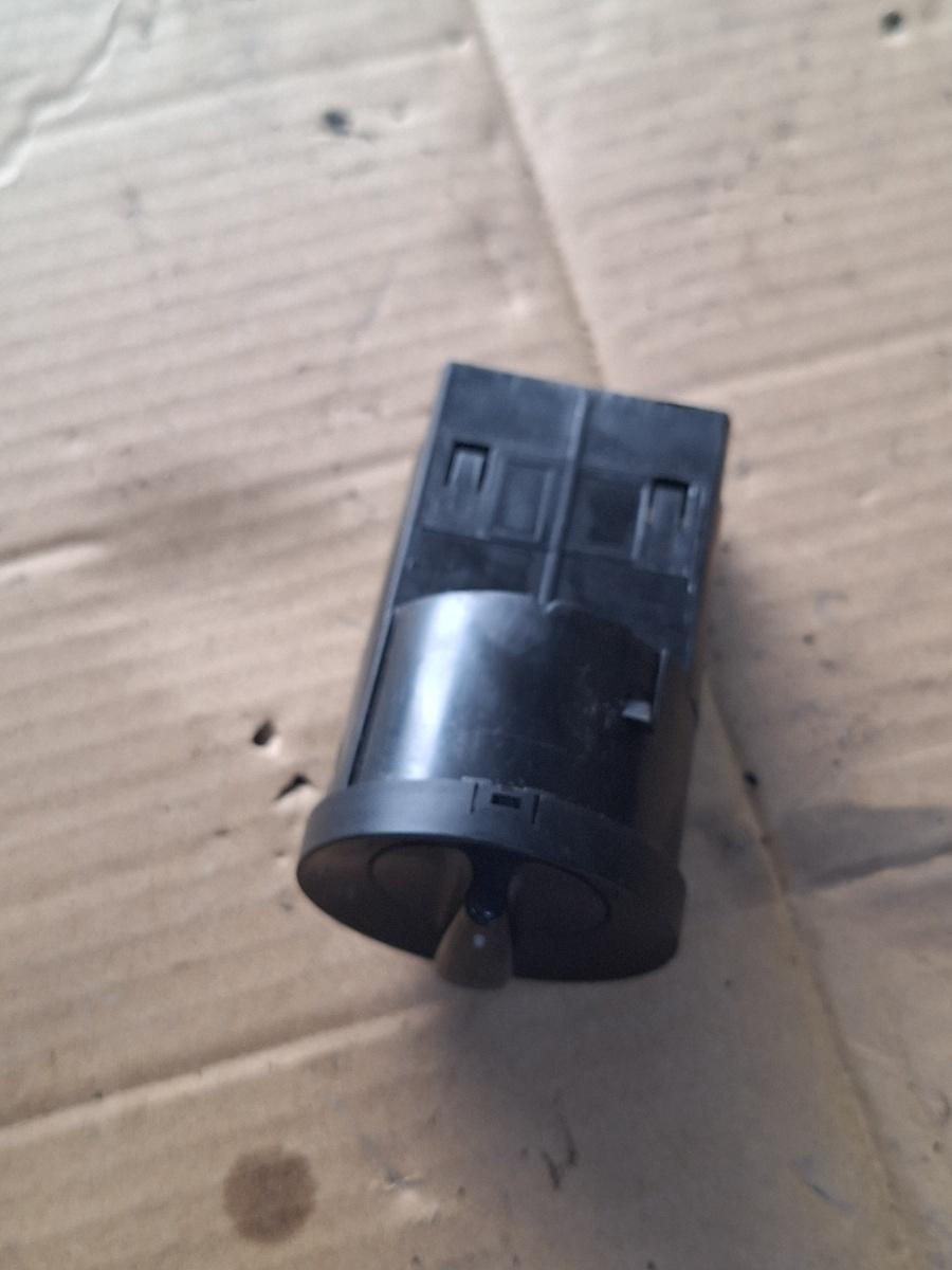 Bloc lumini VOLKSWAGEN GOLF IV Variant 1J5 1999 - 2006 1.9 TDI ATD, AXR