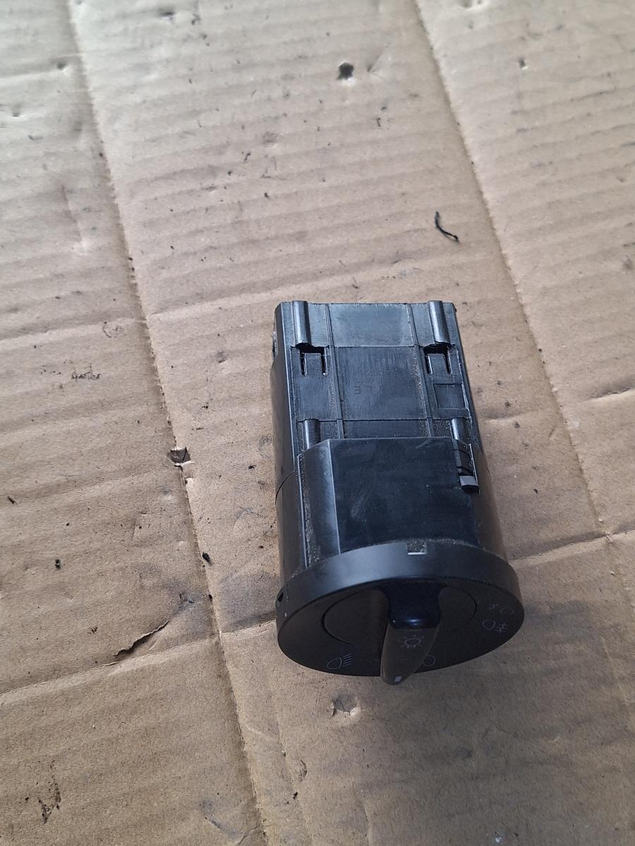 Bloc lumini VOLKSWAGEN GOLF IV Variant 1J5 1999 - 2006 1.9 TDI ATD, AXR