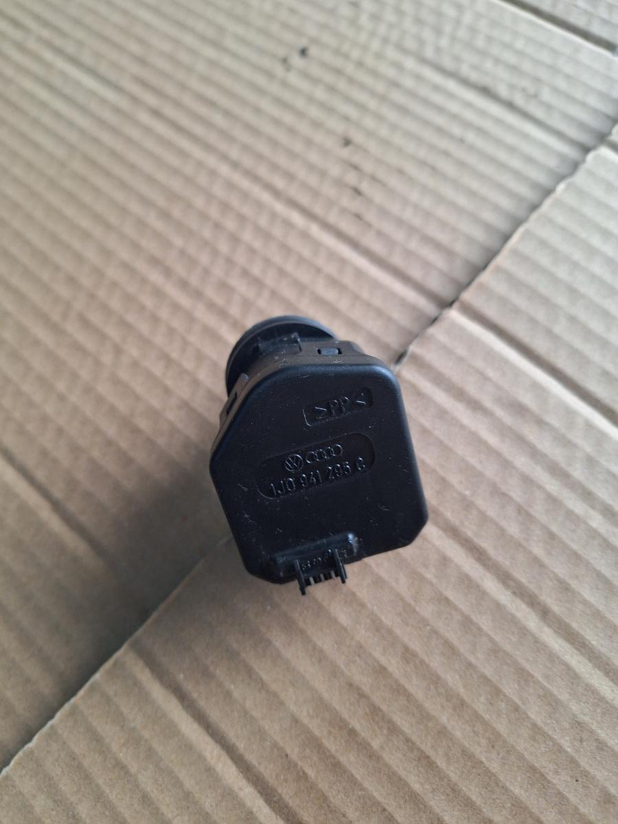 Motoras reglaj nivel faruri VOLKSWAGEN PASSAT 3B3 2000 - 2005 1.9 TDI AVF, AWX 1J0941295C