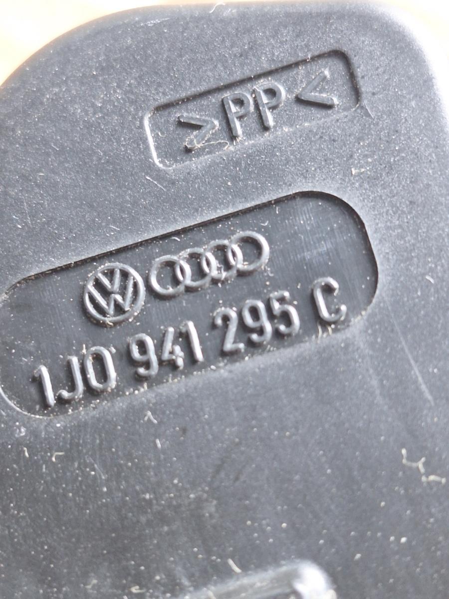 Motoras reglaj nivel faruri VOLKSWAGEN PASSAT 3B3 2000 - 2005 1.9 TDI AVF, AWX 1J0941295C