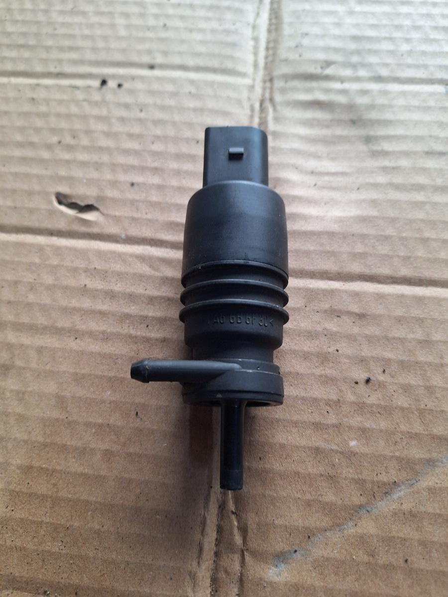 Pompa spalator parbriz VOLKSWAGEN PASSAT 3B3 2000 - 2005 1.9 TDI AVF, AWX 1J5955651