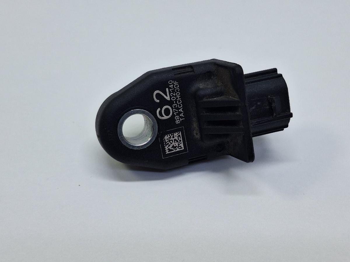 Senzor de impact airbag TOYOTA COROLLA _E21_ 2018 -> 1.8 Hybrid 2ZR-FXE 89173-02140 8917302140