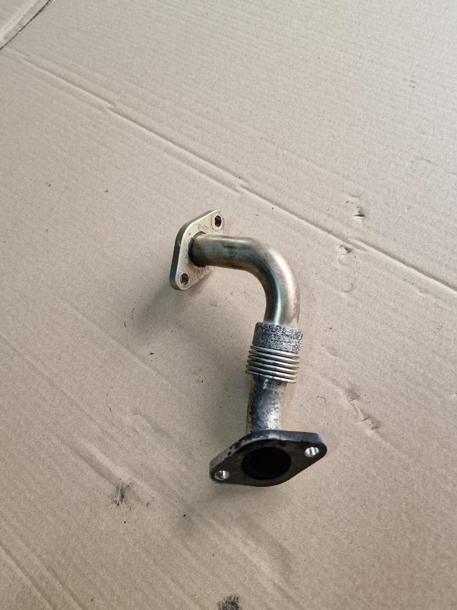 Conducta/furtun supapa EGR VOLKSWAGEN PASSAT 3B3 2000 - 2005 1.9 TDI AVF, AWX 038131521AJ
