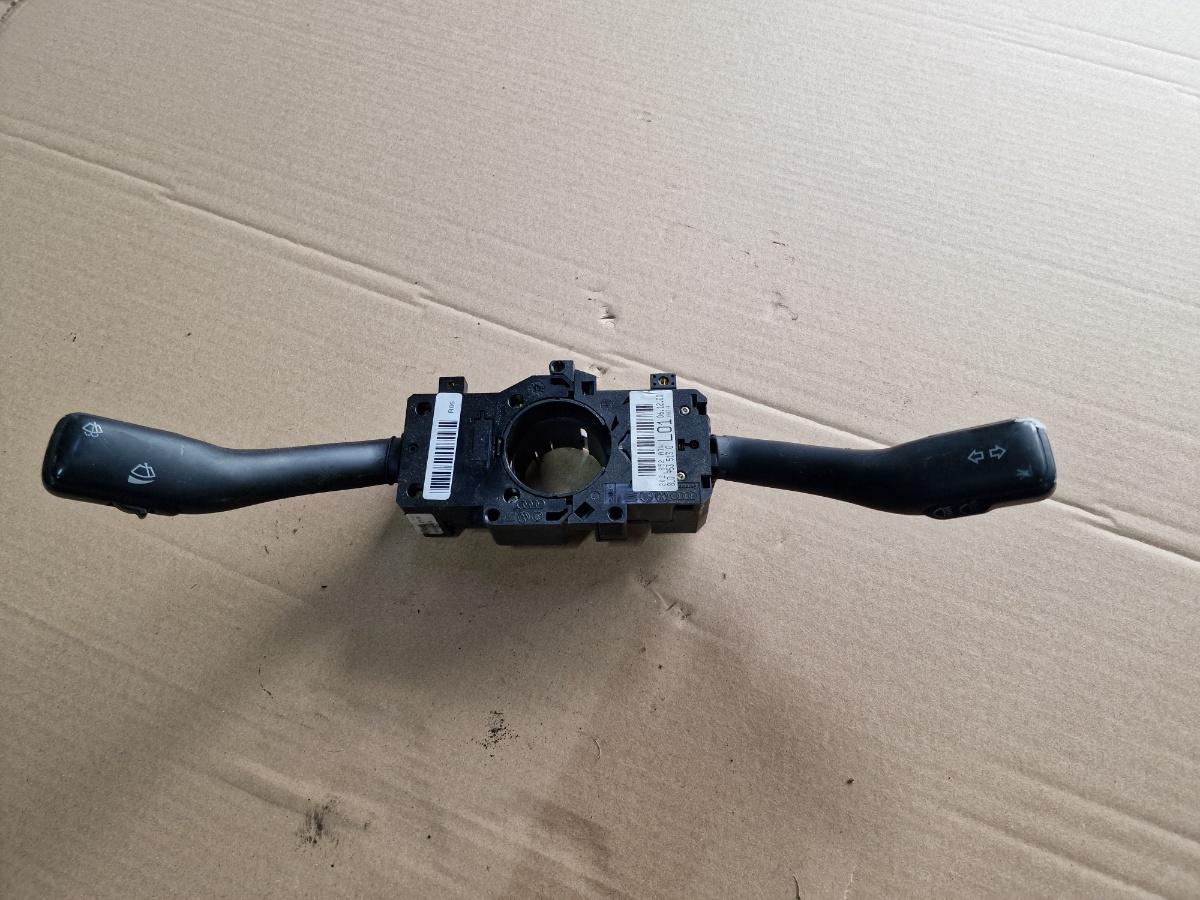 Ansamblu maneta stergatoare semnalizare VOLKSWAGEN PASSAT 3B3 2000 - 2005 1.9 TDI AVF, AWX 4B0953503E