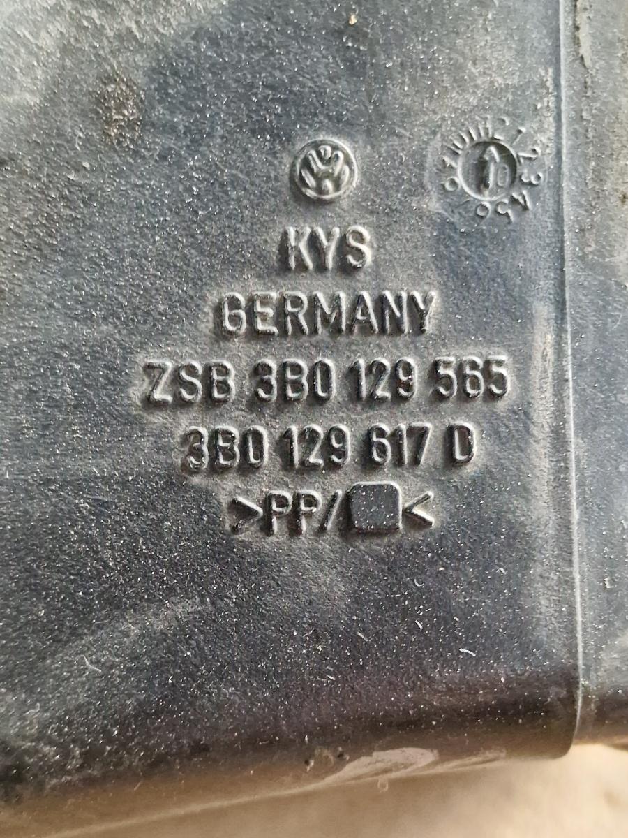 Furtun admisie aer VOLKSWAGEN PASSAT 3B3 2000 - 2005 1.9 TDI AVF, AWX 3B0129617D