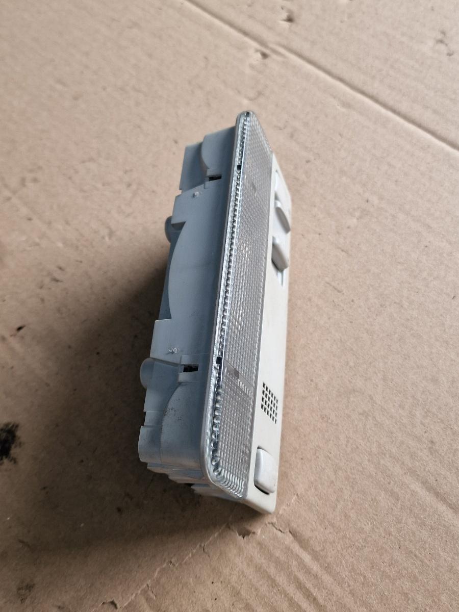Plafoniera VOLKSWAGEN PASSAT 3B3 2000 - 2005 1.9 TDI AVF, AWX 3B0947105C