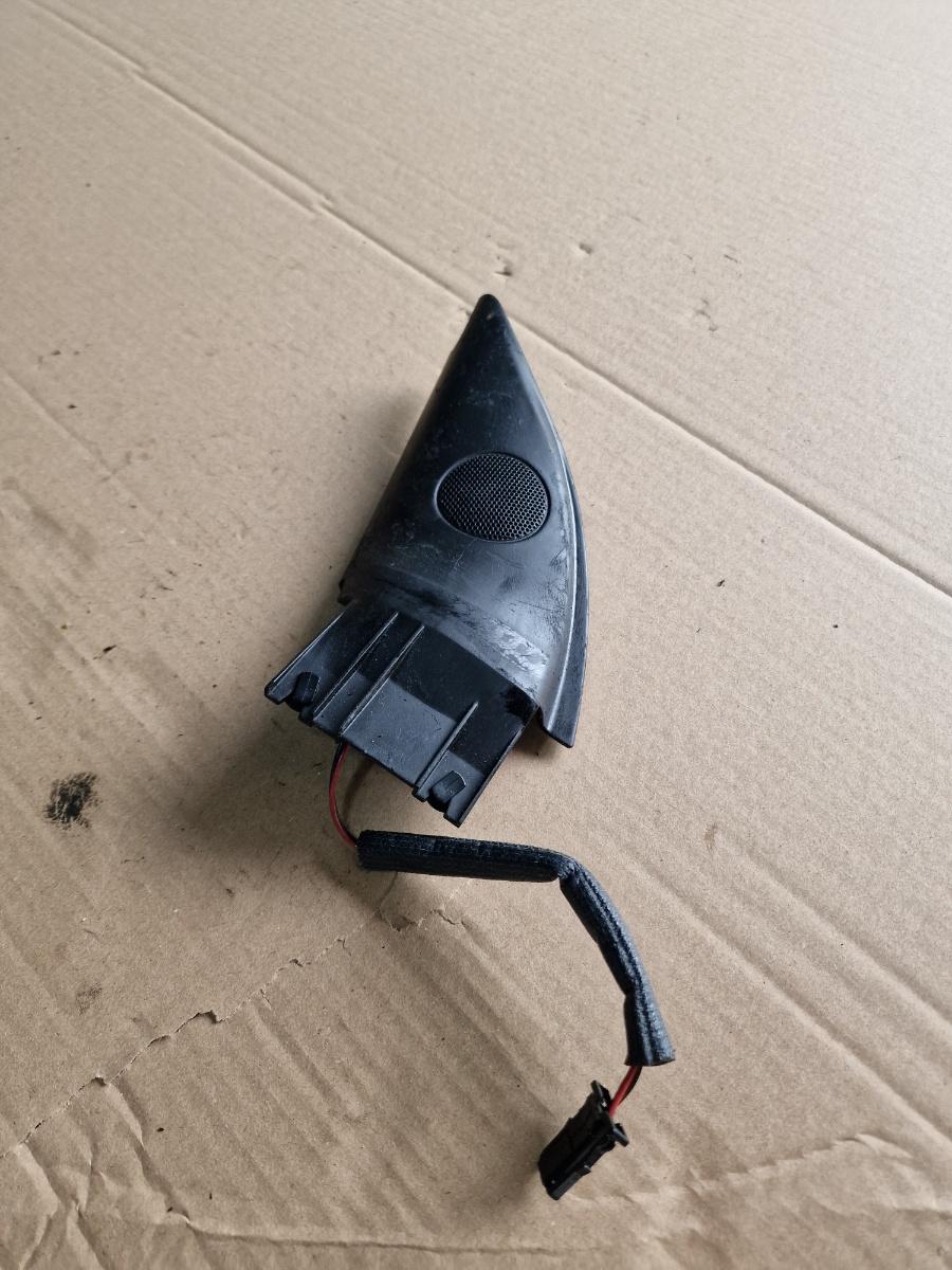 Difuzor de inalta frecventa portiera fata stanga VOLKSWAGEN PASSAT 3B3 2000 - 2005 1.9 TDI AVF, AWX 3B0837993