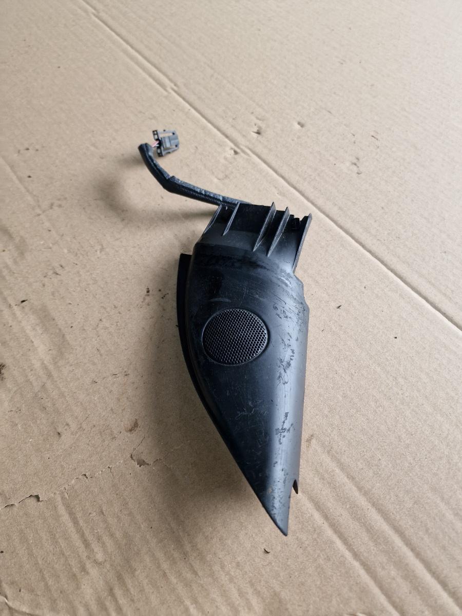 Difuzor de inalta frecventa portiera fata stanga VOLKSWAGEN PASSAT 3B3 2000 - 2005 1.9 TDI AVF, AWX 3B0837993