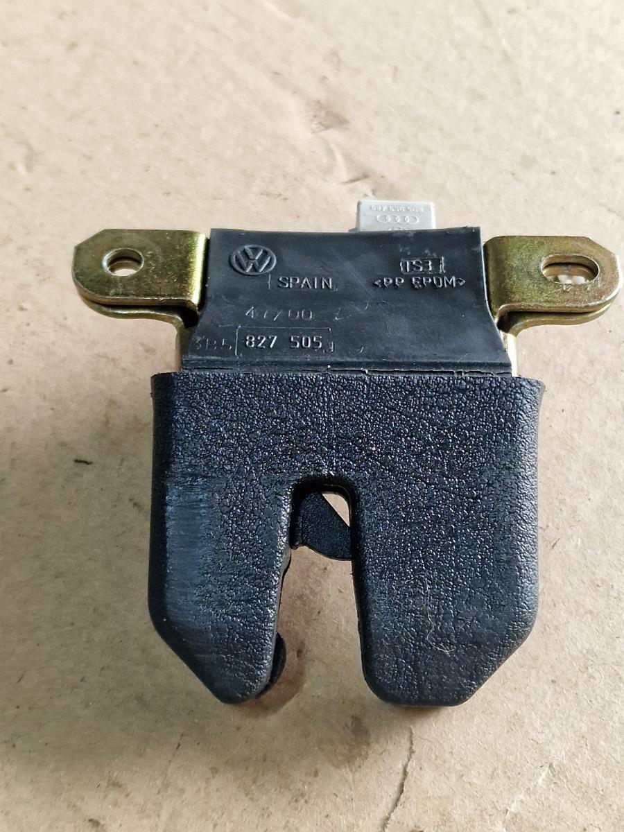 Broasca hayon/portbagaj VOLKSWAGEN PASSAT 3B3 2000 - 2005 1.9 TDI AVF, AWX 3B5827505J