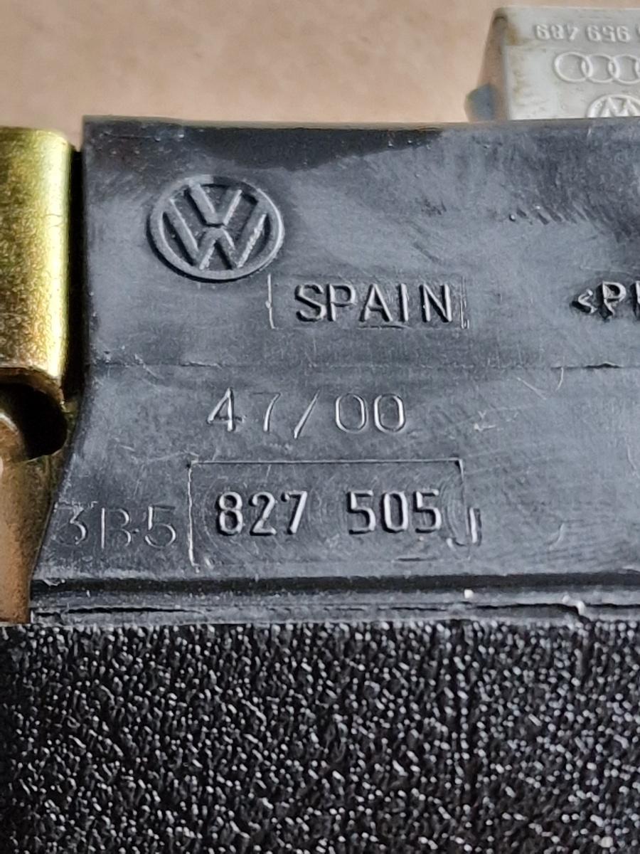 Broasca hayon/portbagaj VOLKSWAGEN PASSAT 3B3 2000 - 2005 1.9 TDI AVF, AWX 3B5827505J