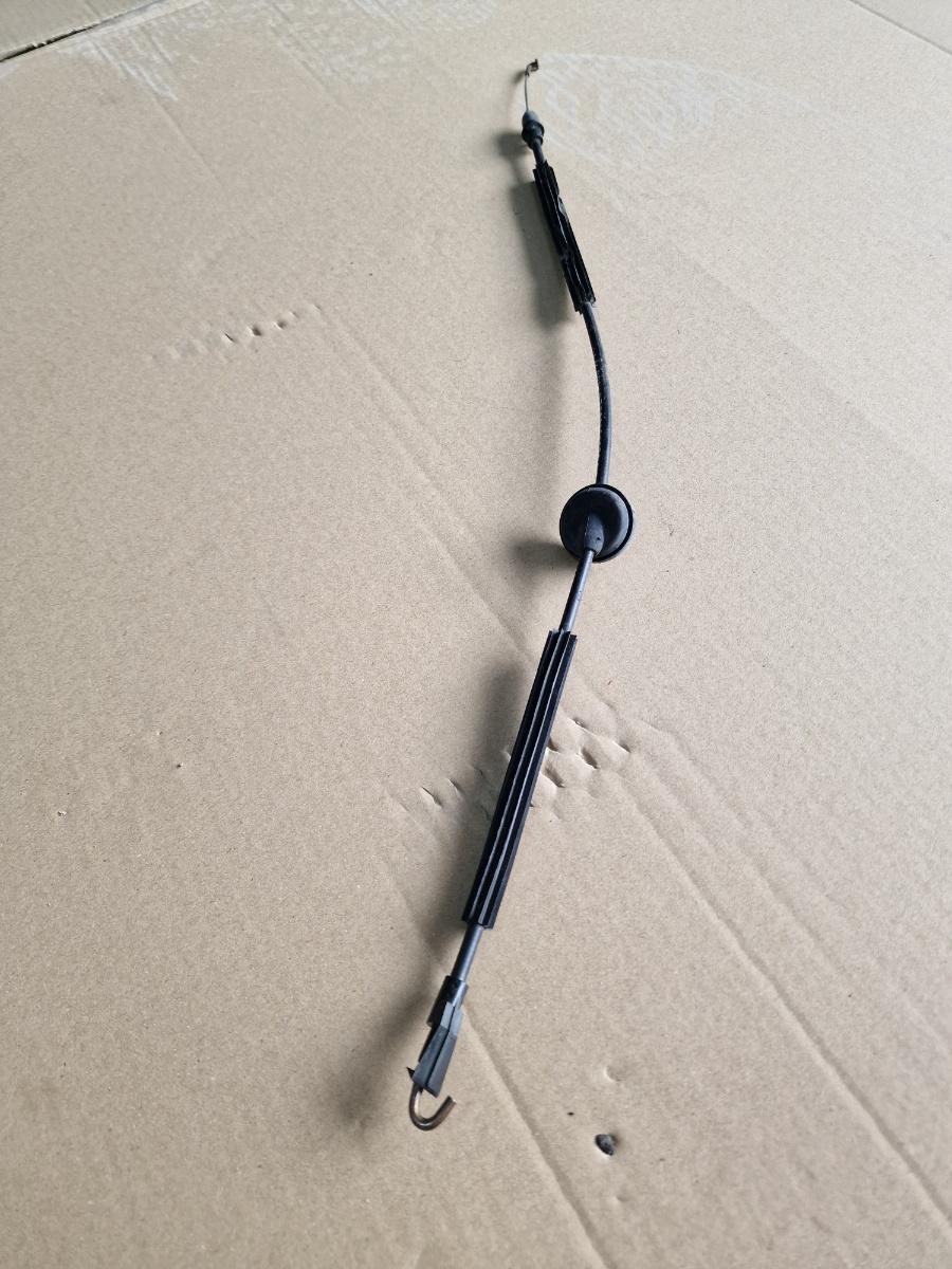 Cablu portiera fata VOLKSWAGEN PASSAT 3B3 2000 - 2005 1.9 TDI AVF, AWX 3B0837685E