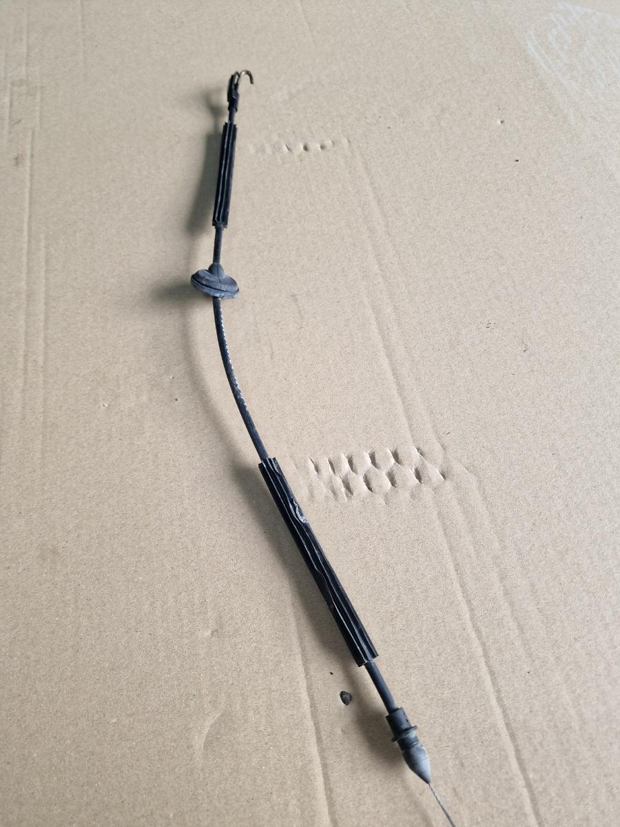 Cablu portiera fata VOLKSWAGEN PASSAT 3B3 2000 - 2005 1.9 TDI AVF, AWX 3B0837685E