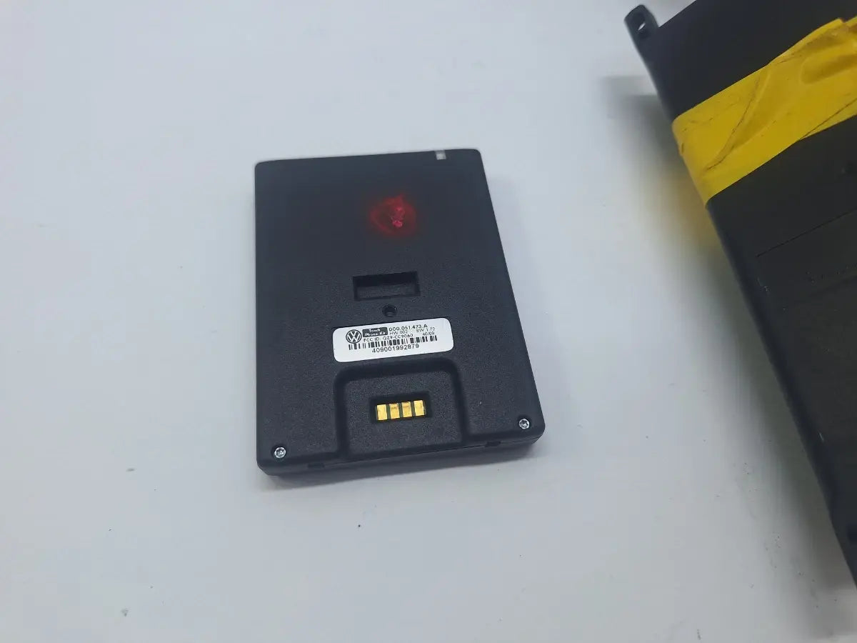 Modul/unitate de control telefon SKODA SUPERB III Estate 3T5 2009 - 2015 2.0 TDI CBBB, CFGB 000051473A