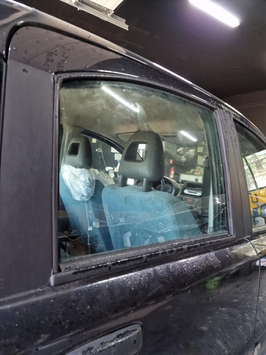Geam portiera dreapta spate FIAT PANDA 169_ 2003 -> 1.1 187 A1.000 PILKINTON 43R-001583 46803698