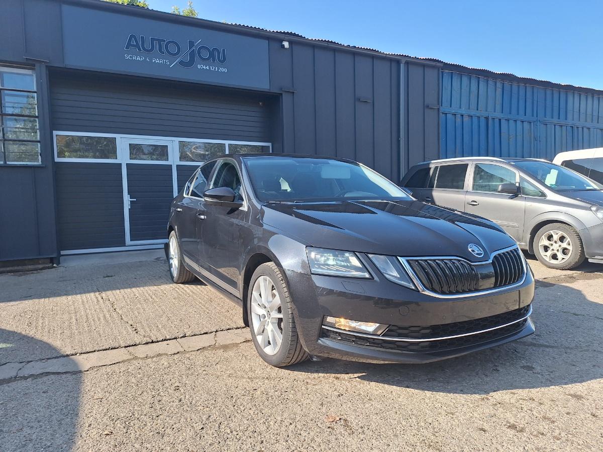 Dezmembrez SKODA OCTAVIA III 5E3, NL3, NR3 2019 2.0 TDI DFFA 110KW|150HP