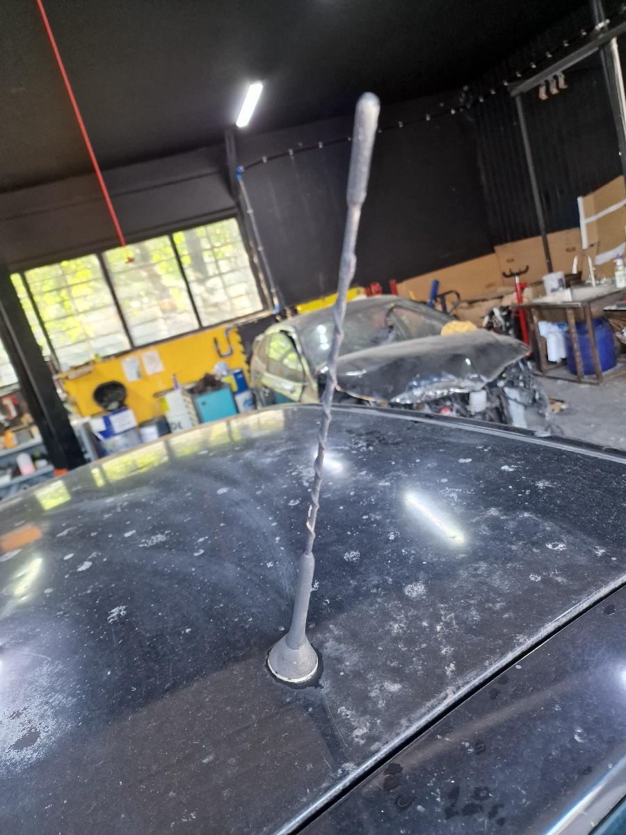 Antena radio FIAT PANDA 169_ 2003 -> 1.1 187 A1.000