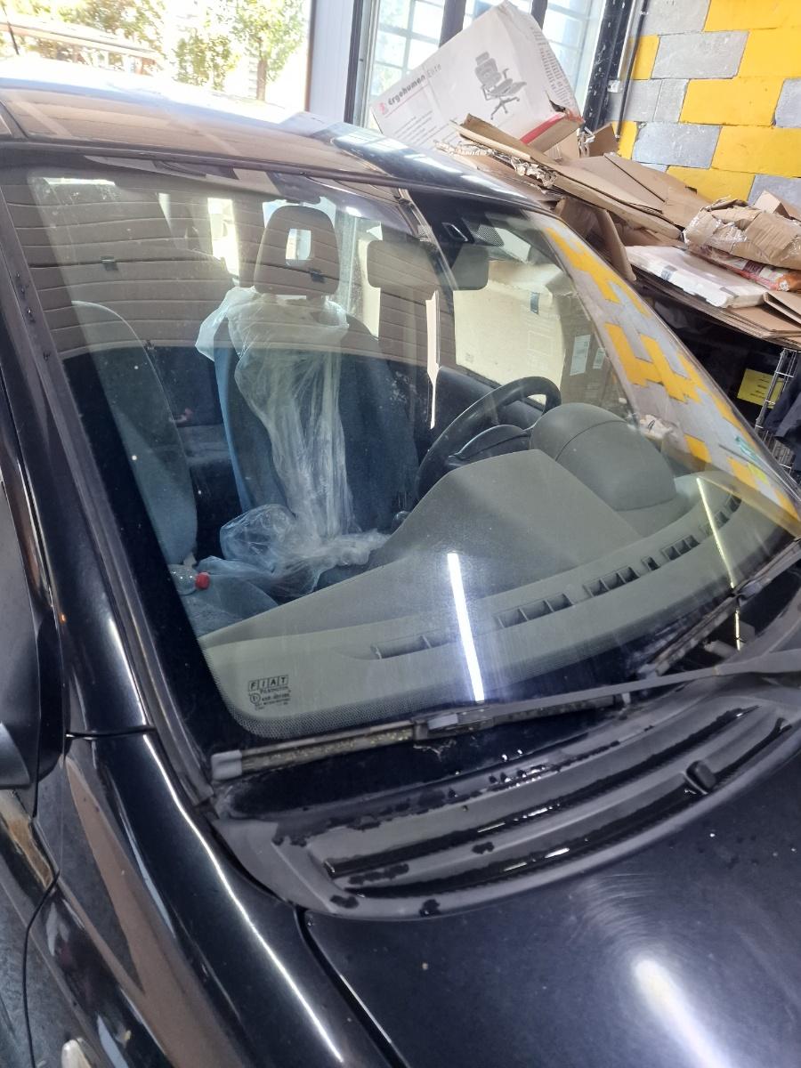 Geam parbriz fata FIAT PANDA 169_ 2003 -> 1.1 187 A1.000 51834359