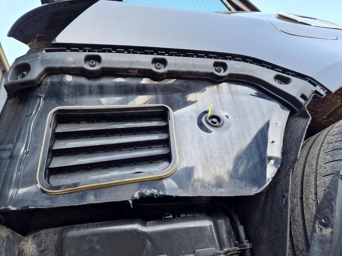 Suport bara de protectie dreapta spate SKODA OCTAVIA III 5E3, NL3, NR3 2012 -> 2.0 TDI CKFC, CRMB, CYKA, DFFA 5E5807394B